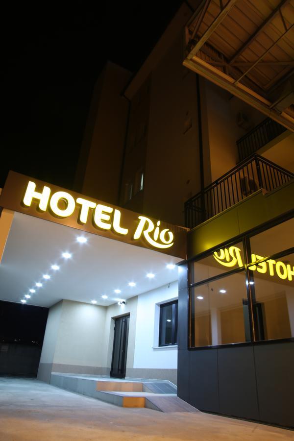 Hotel Rio Приштина Екстер'єр фото