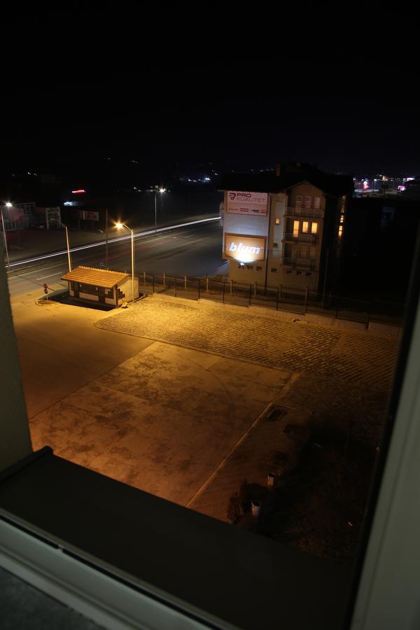 Hotel Rio Приштина Екстер'єр фото