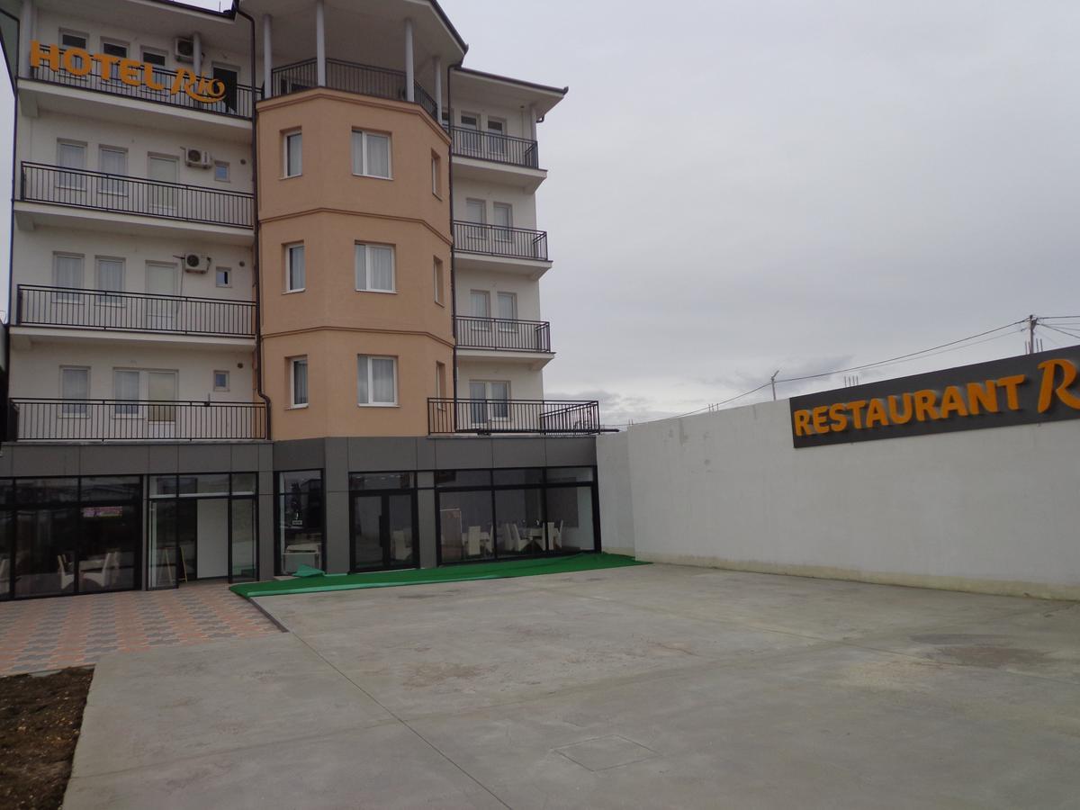 Hotel Rio Приштина Екстер'єр фото